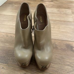 FENDI BEIGE BOOTS 37.5, 7 USA WORN ONCE